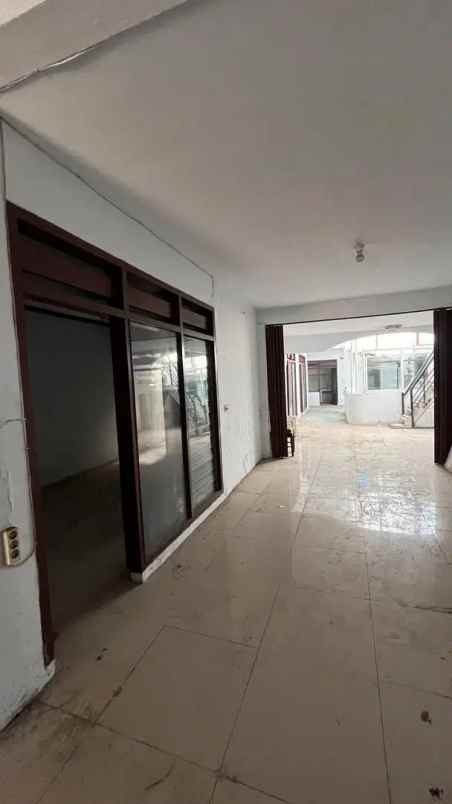 dijual rumah kemanggisan