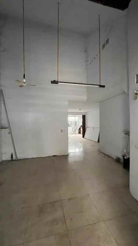 dijual rumah kemanggisan