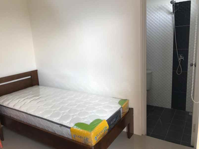 dijual rumah keputih