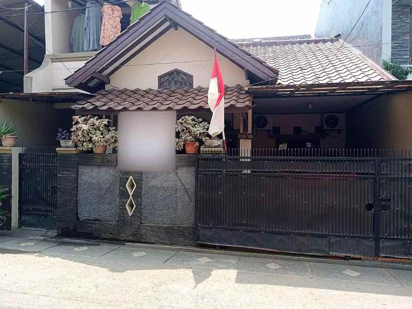 dijual rumah komplek bahagia permai