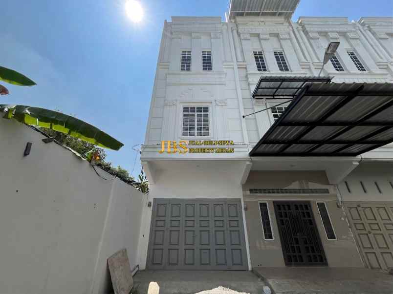 dijual rumah komplek bhayangkara