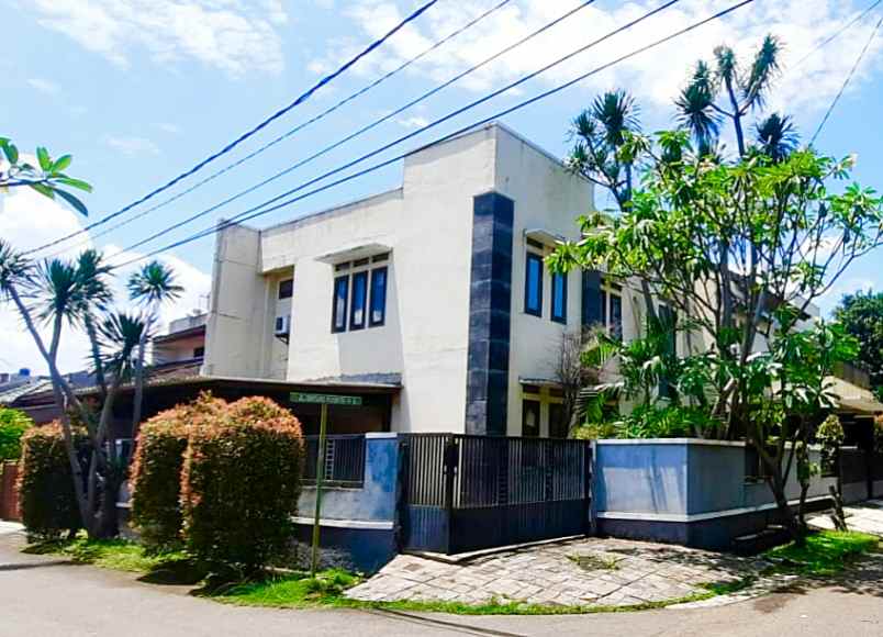dijual rumah komplek bintaro jaya permai