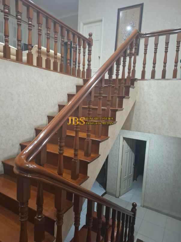 dijual rumah komplek cemara asri jalan