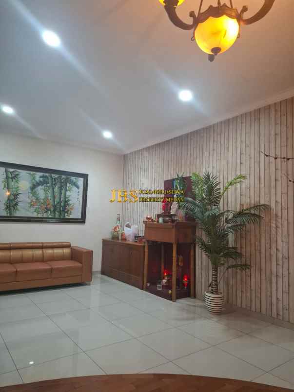 dijual rumah komplek cemara asri jalan