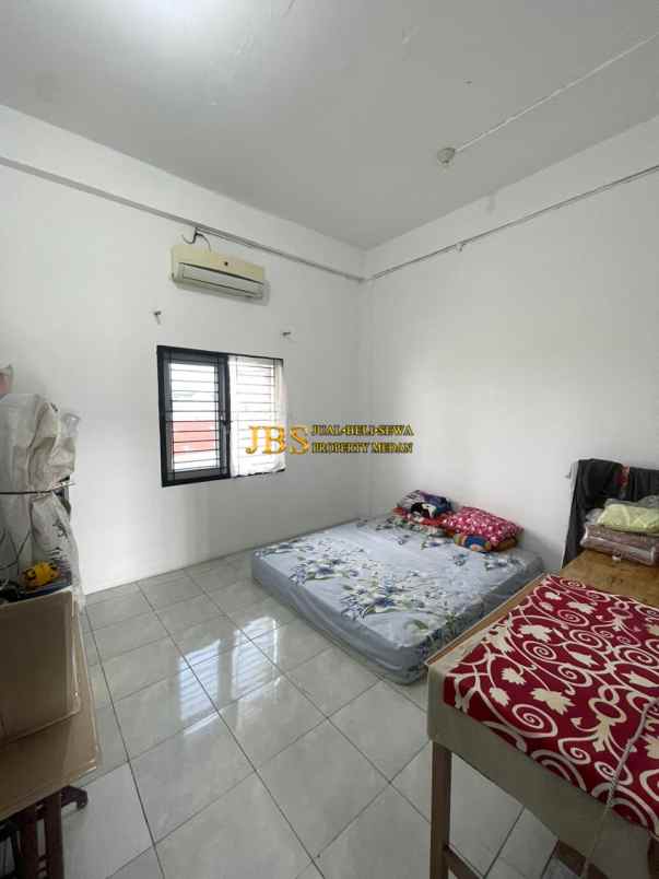dijual rumah komplek cemara residence