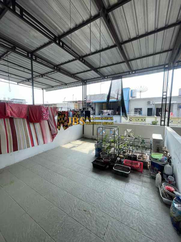 dijual rumah komplek cemara residence