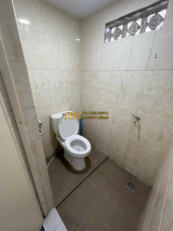 dijual rumah komplek cemara residence