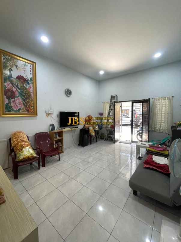 dijual rumah komplek cemara residence