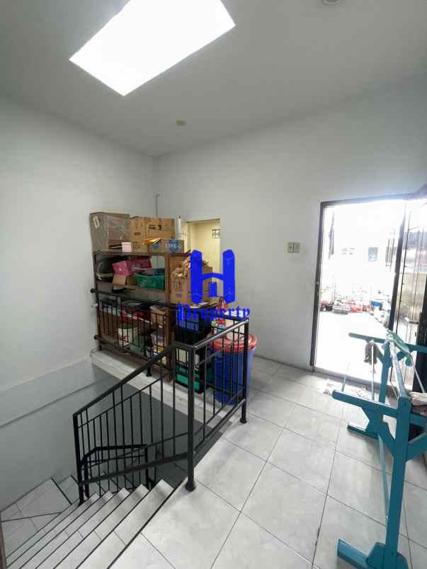 dijual rumah komplek cemara residence