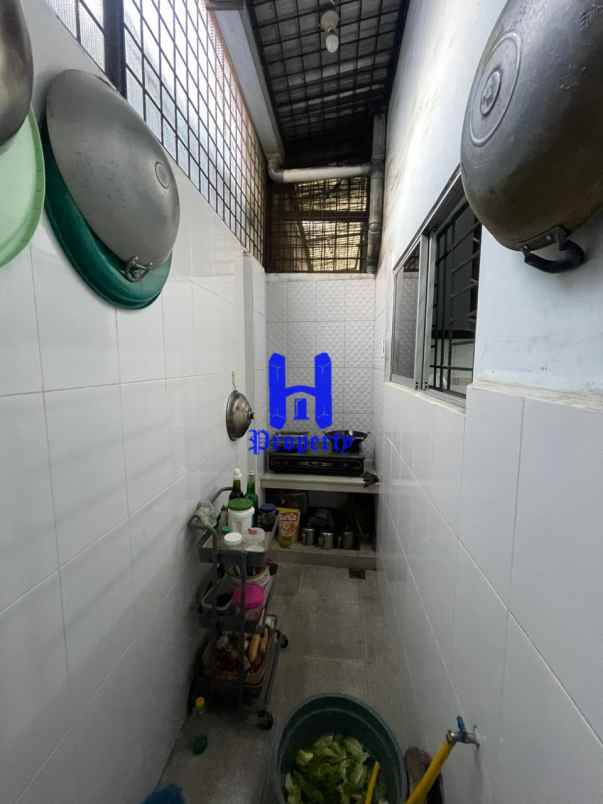 dijual rumah komplek cemara residence