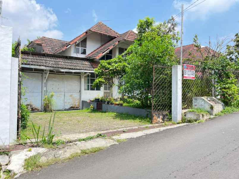 dijual rumah komplek cihanjuang cibabat hitung tanah
