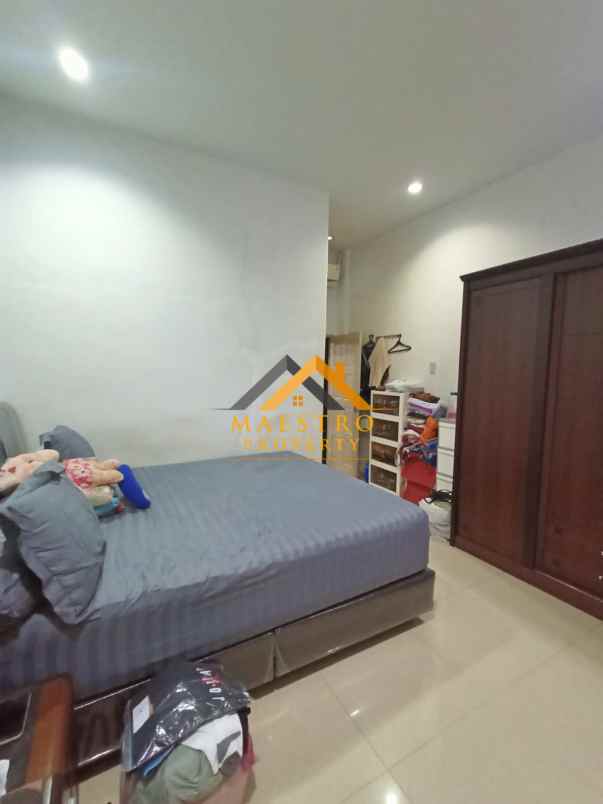 dijual rumah komplek citra krakatau