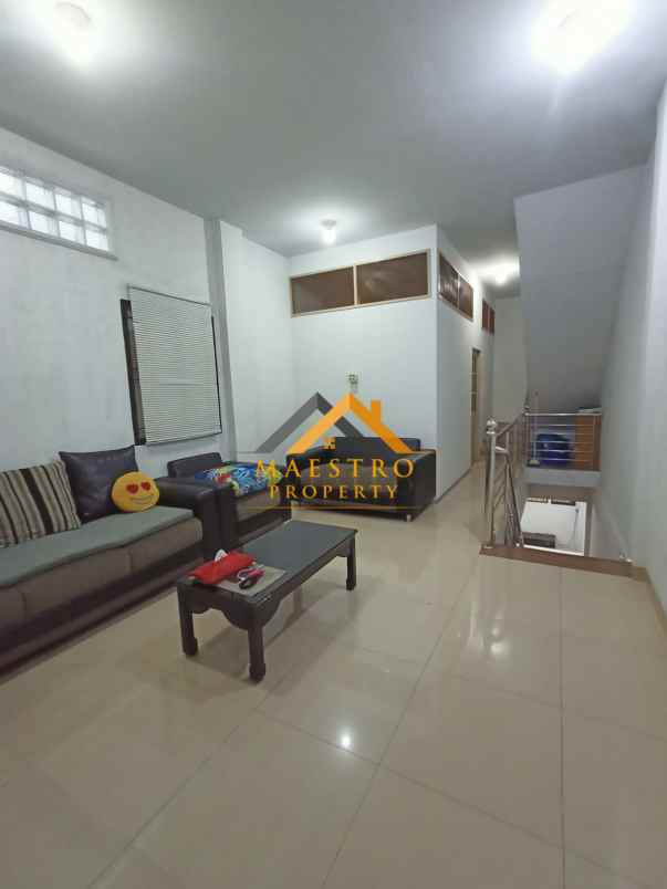 dijual rumah komplek citra krakatau