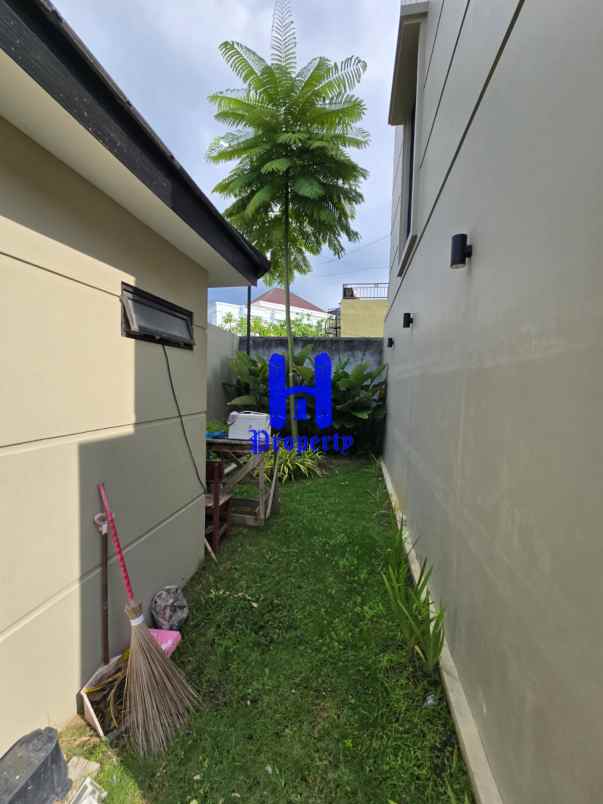 dijual rumah komplek damansara private