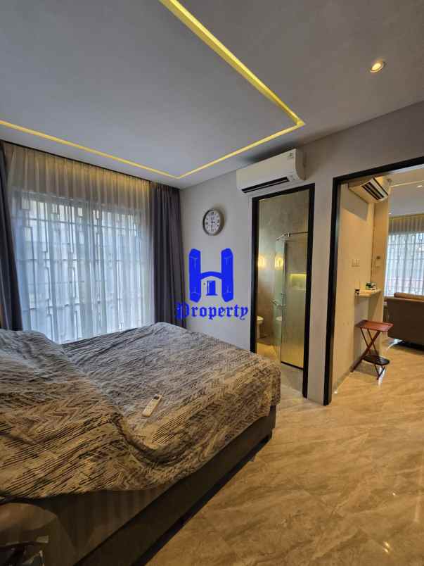 dijual rumah komplek damansara private