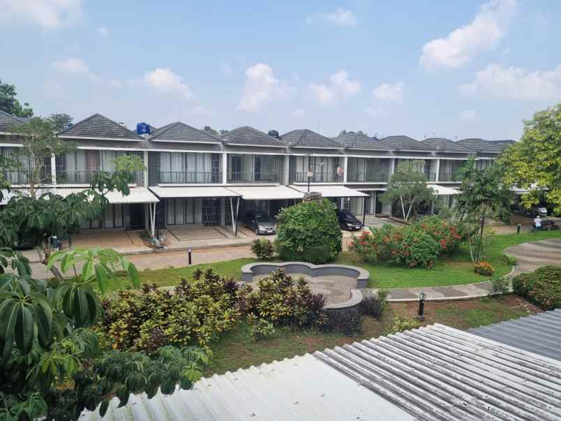 dijual rumah komplek golden park 2
