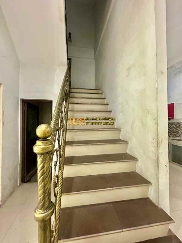 dijual rumah komplek grand murai land