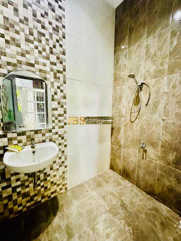 dijual rumah komplek grand murai land