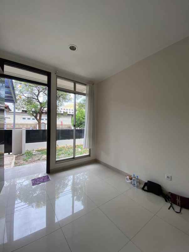 dijual rumah komplek jakapermai bekasi