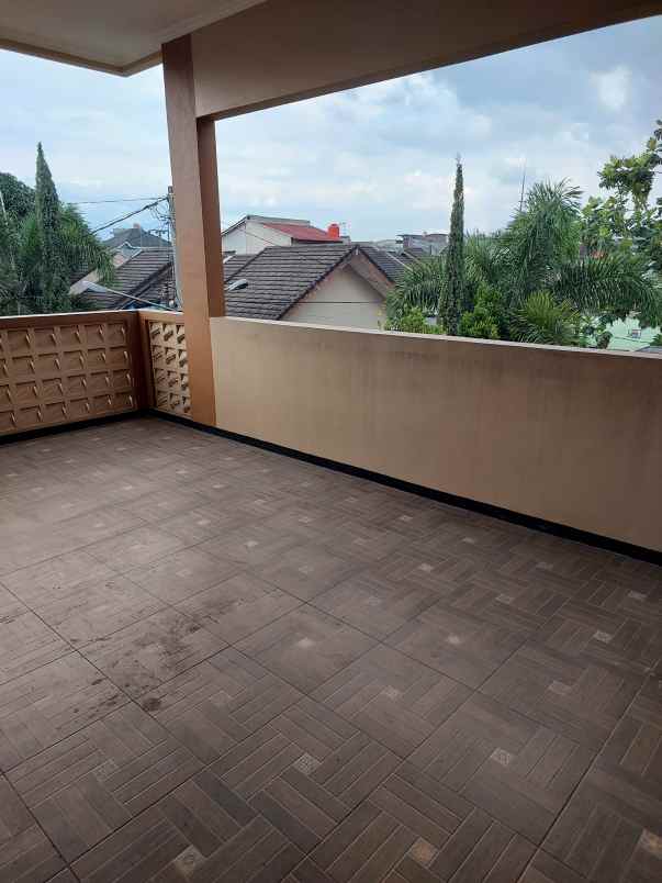 dijual rumah komplek matahari cigado