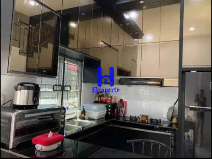 dijual rumah komplek mentari park jalan