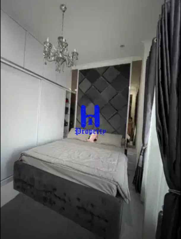 dijual rumah komplek mentari park jalan