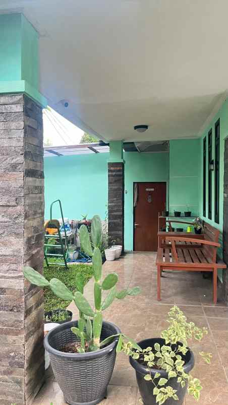 dijual rumah komplek turangga