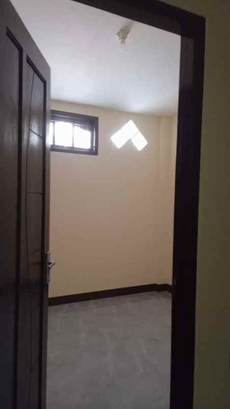 dijual rumah kota harapan indah bekasi