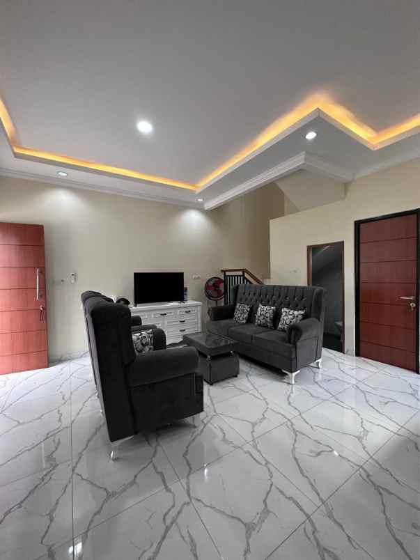 dijual rumah kramatjati