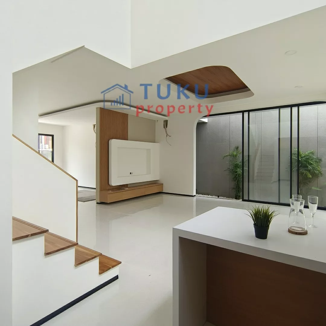 dijual rumah lengkong gudang bsd