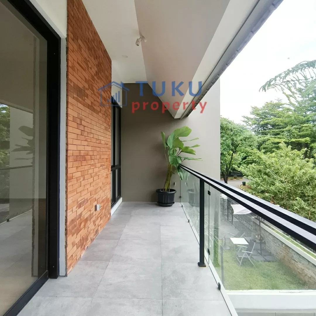 dijual rumah lengkong gudang bsd