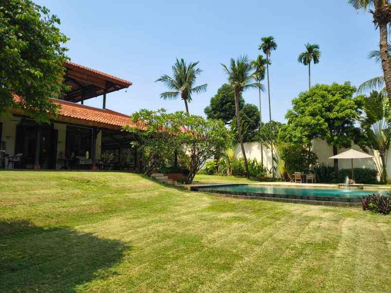 dijual rumah lokasj pejaten barat jakarta selatab