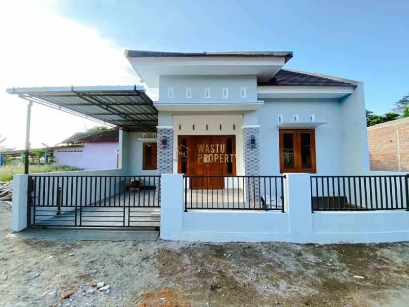 dijual rumah madurejo prambanan sleman