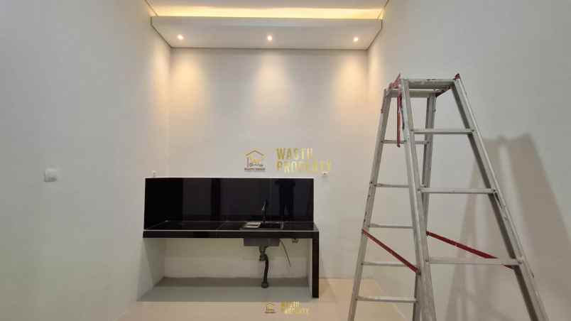 dijual rumah maguwoharjo depok sleman