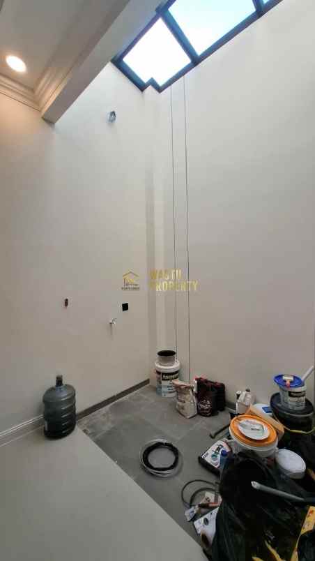 dijual rumah maguwoharjo kec depok kab