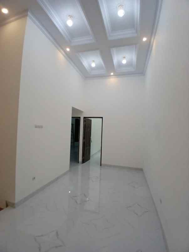 dijual rumah mampang depok