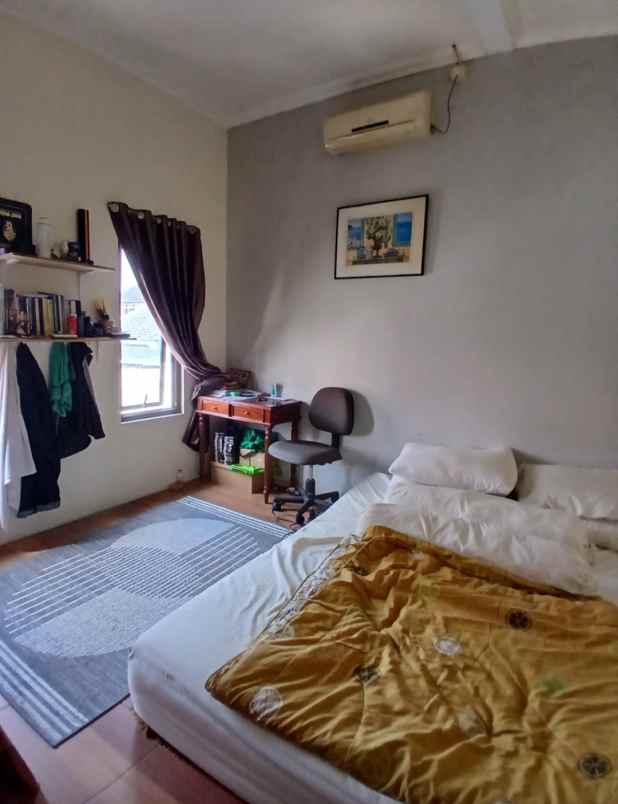 dijual rumah mampang pancoran mas depok