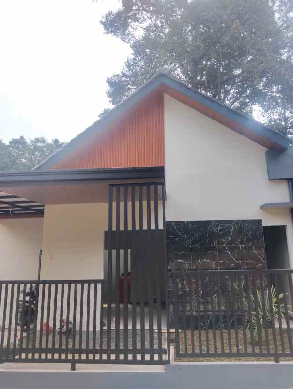 dijual rumah mangunsari