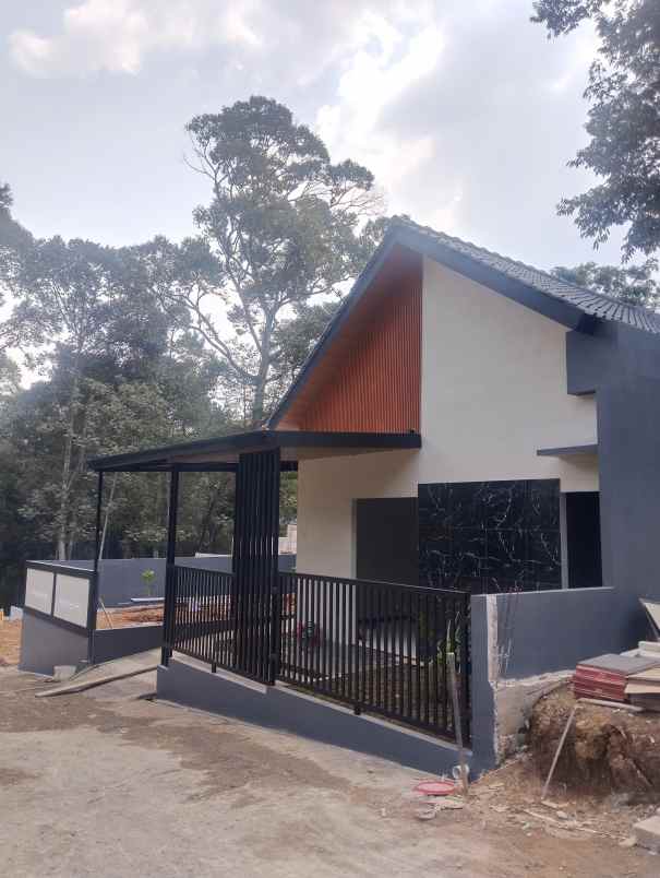 dijual rumah mangunsari