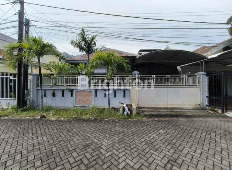 dijual rumah manyar kertoadi