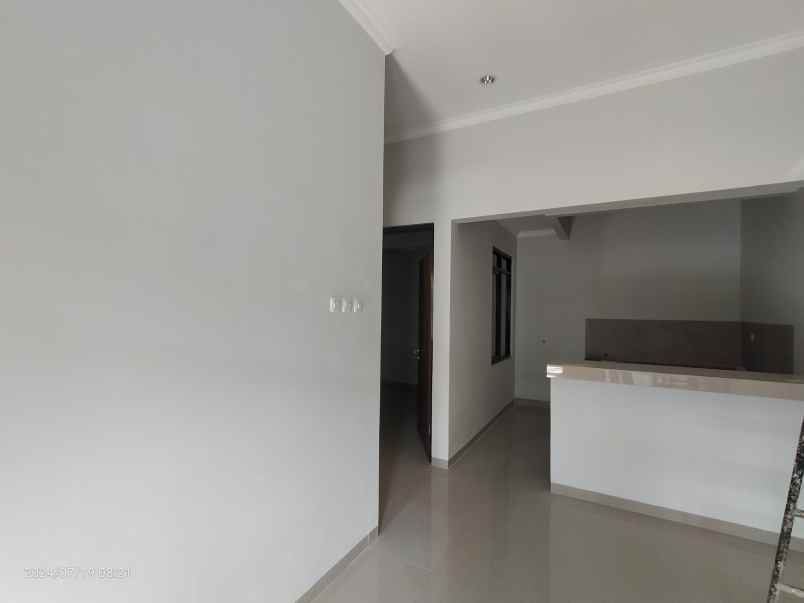 dijual rumah margahayu raya