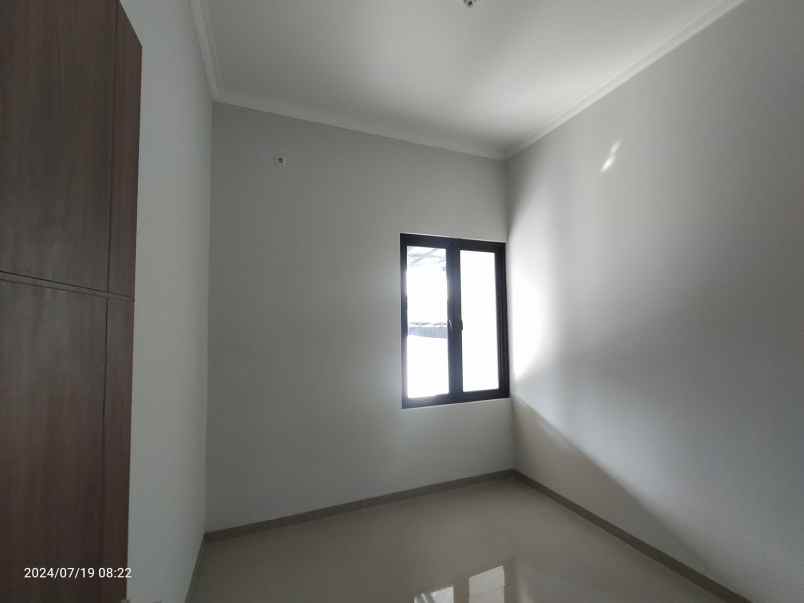 dijual rumah margahayu raya