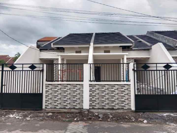 dijual rumah medokan ayu rungkut