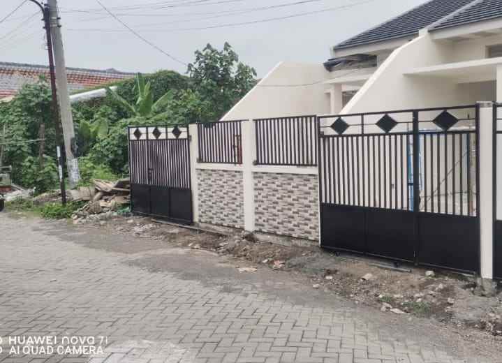 dijual rumah medokan ayu rungkut