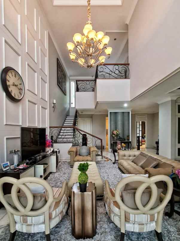 dijual rumah mega kuningan jakarta selatan