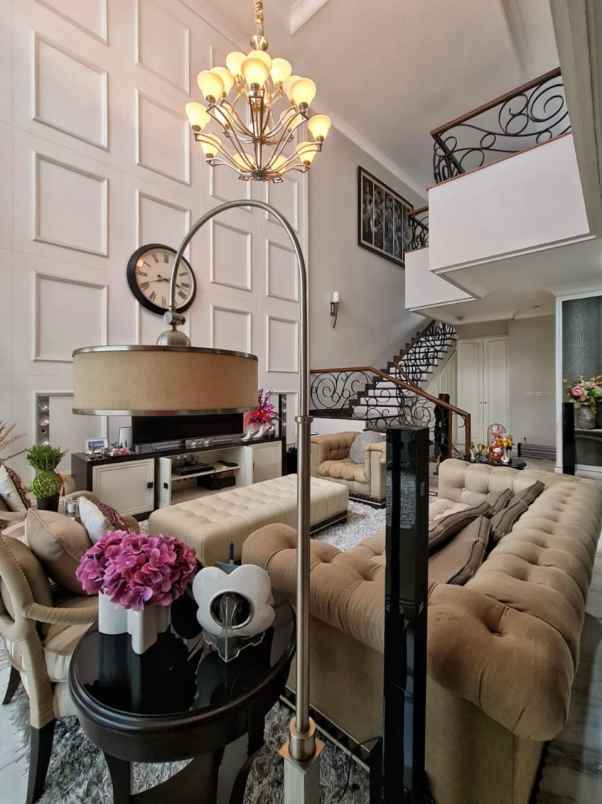 dijual rumah mega kuningan jakarta selatan