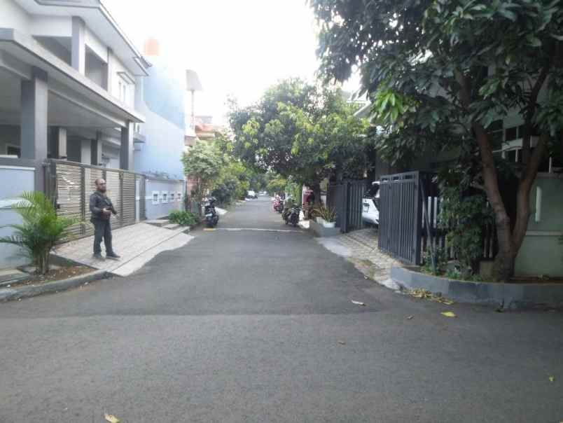 dijual rumah metland menteng cakung