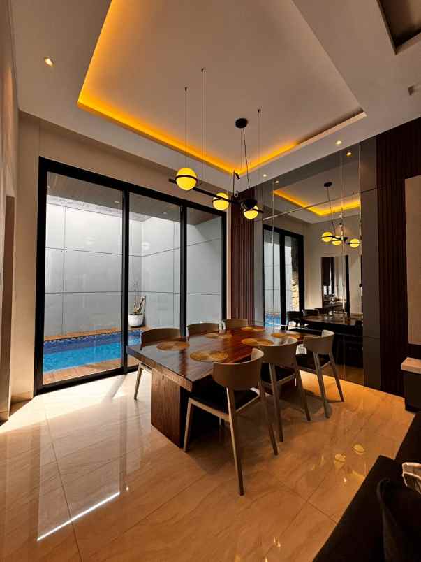 dijual rumah mewah keapa dua kebon jeruk jakarta barat