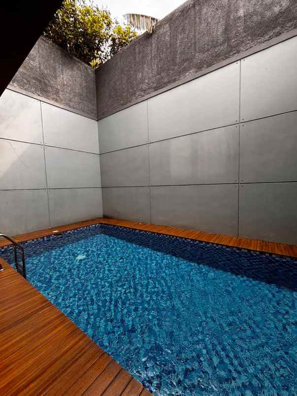 dijual rumah mewah keapa dua kebon jeruk jakarta barat