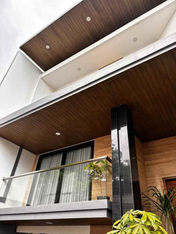dijual rumah mewah keapa dua kebon jeruk jakarta barat